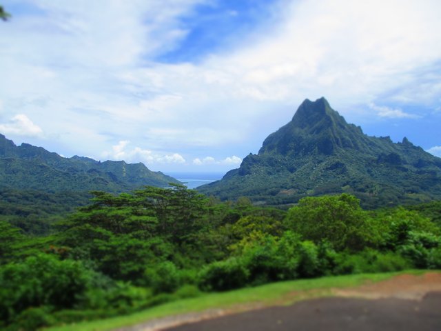 ベルヴェデール展望台からの眺め（モーレア島）