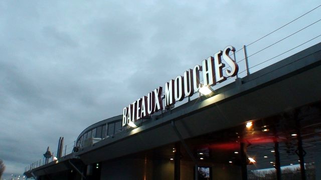 セーヌ川クルーズの乗り場（編集長撮影・2010年）