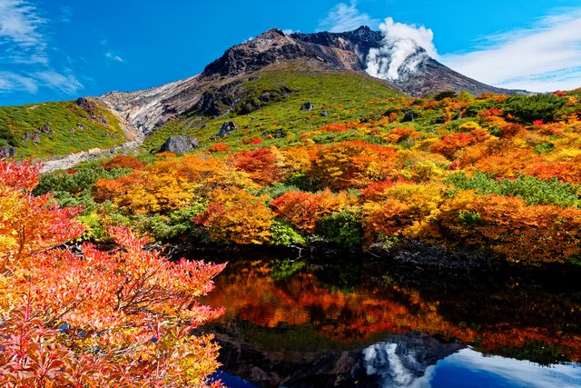 紅葉の那須・姥ヶ平と茶臼岳（栃木）