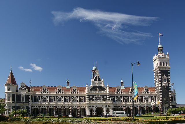 ダニーデン駅