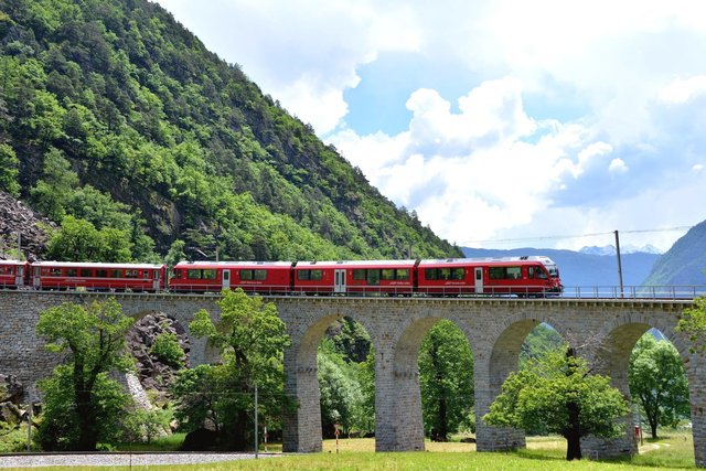 ベルニナ線、ブルージオのループ橋